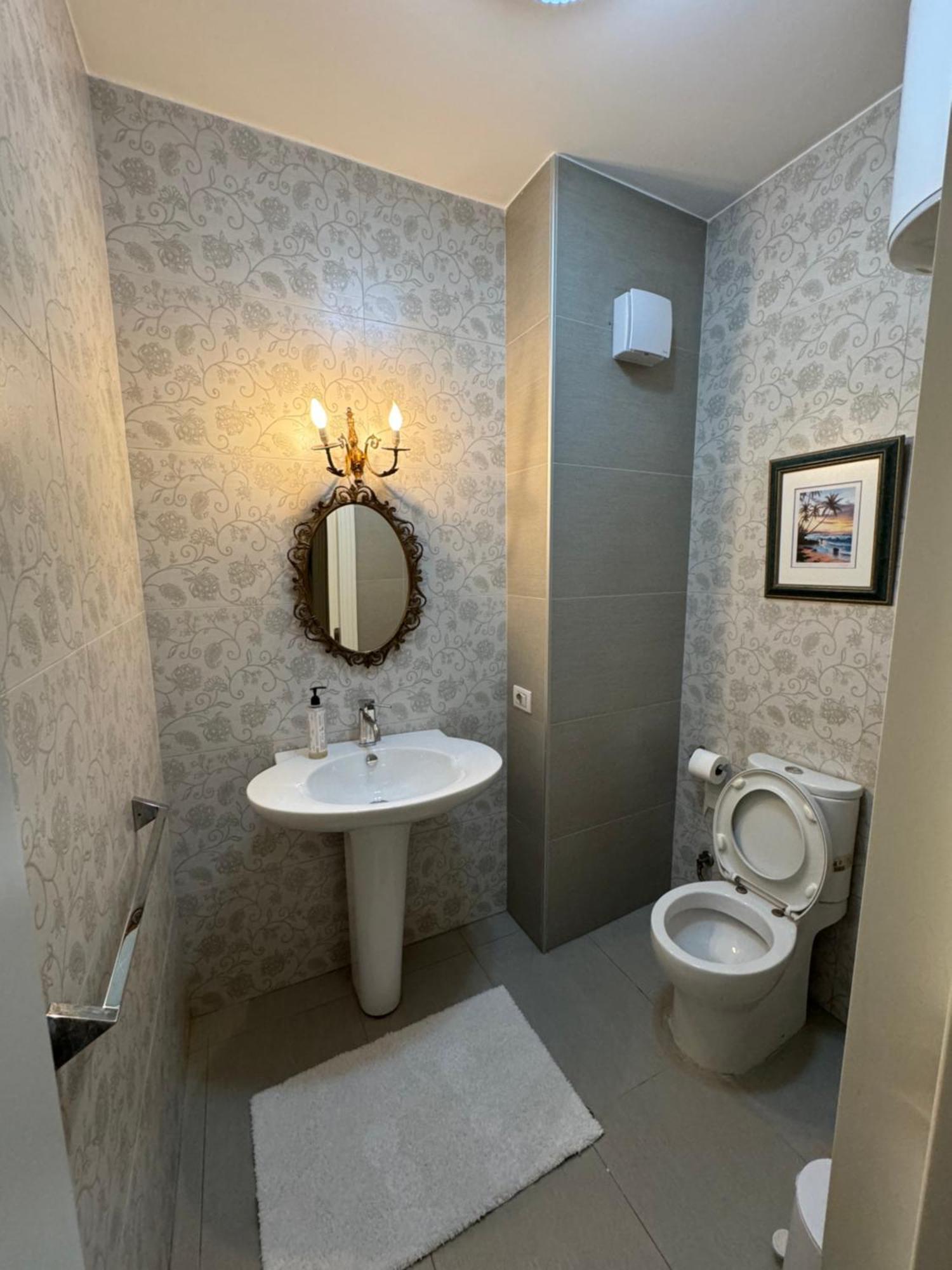 Lana Riverside Apartment Тирана Экстерьер фото